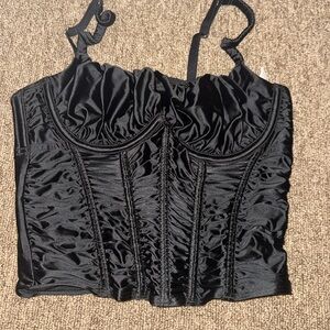 Hollister/Gilly Hicks top